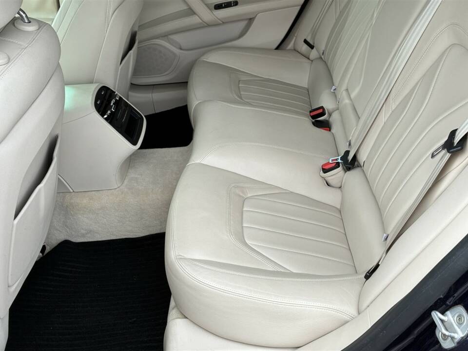 Image 35/53 of Maserati Quattroporte GTS (2013)