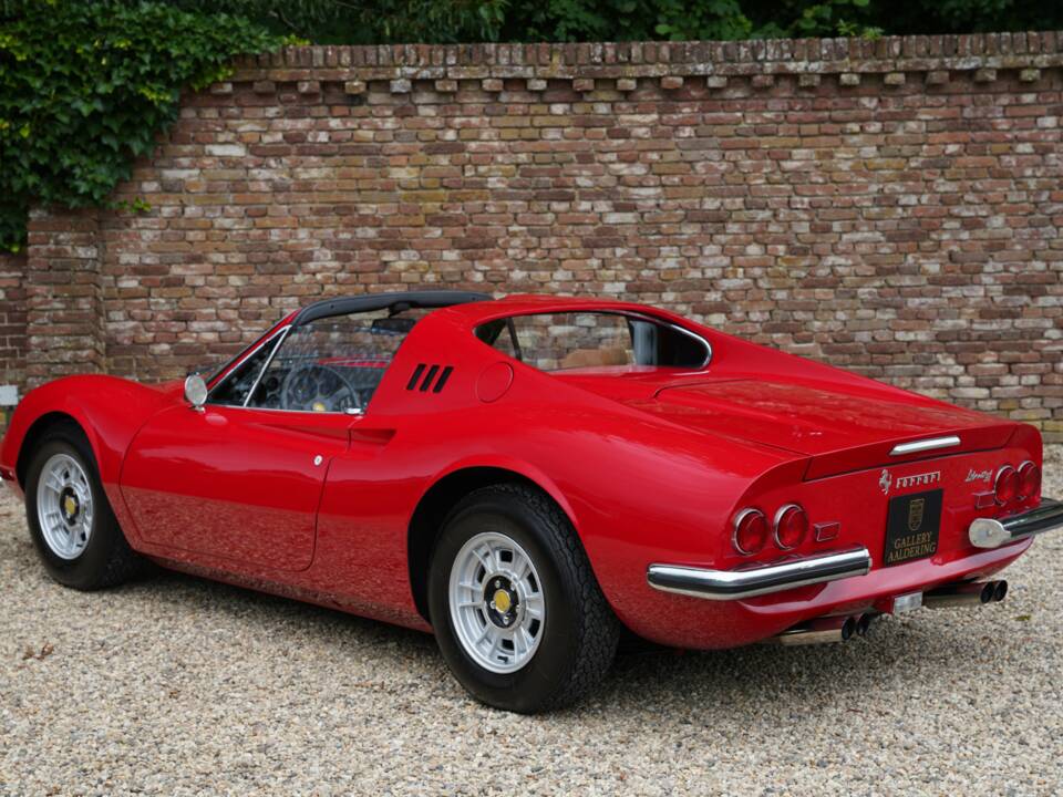 Immagine 2/50 di Ferrari Dino 246 GTS (1973)
