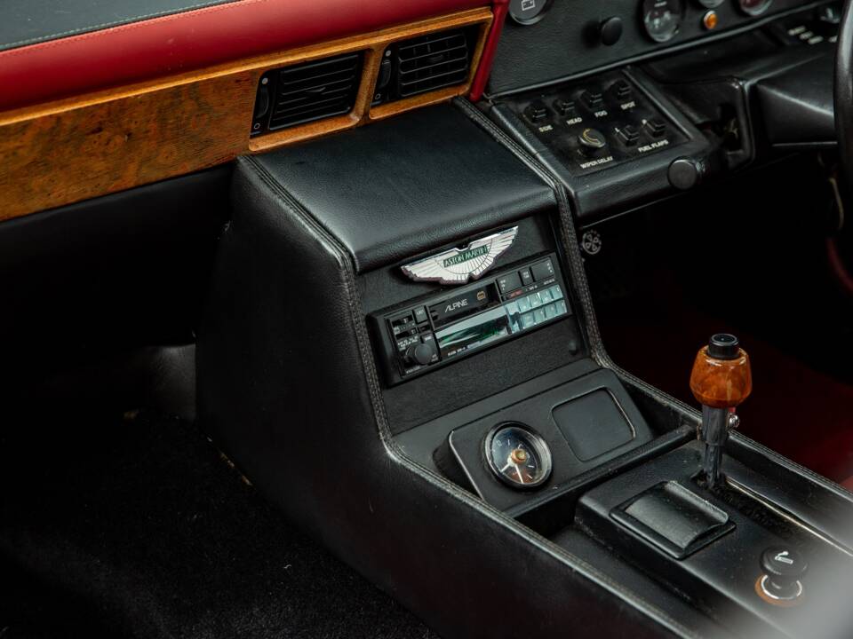 Image 30/43 of Aston Martin Lagonda (1979)