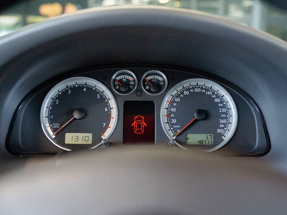 Image 50/59 de Volkswagen Passat Variant 4.0 W8 (2004)
