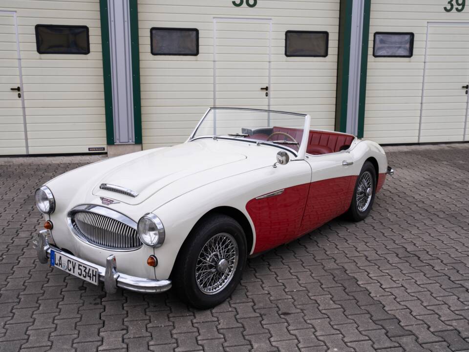 Image 23/72 de Austin-Healey 3000 Mk II (BJ7) (1962)