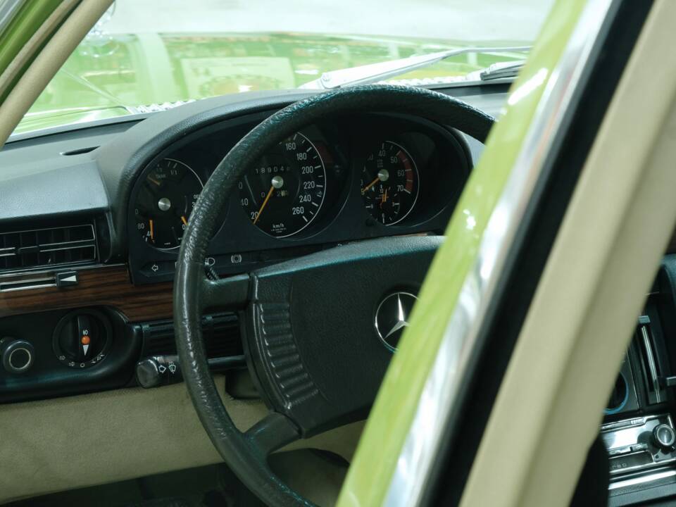 Image 42/50 de Mercedes-Benz 450 SEL 6,9 (1976)