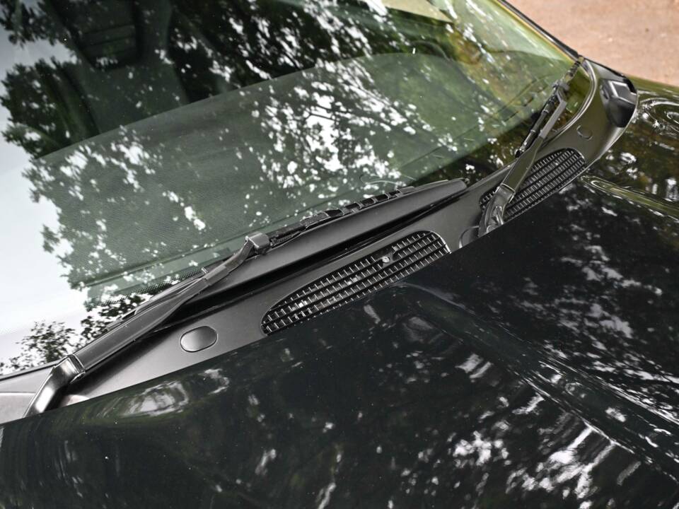 Image 22/50 of Jaguar XKR (2006)