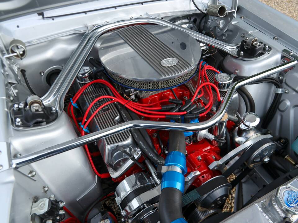 Image 46/50 of Ford Mustang GT (1968)