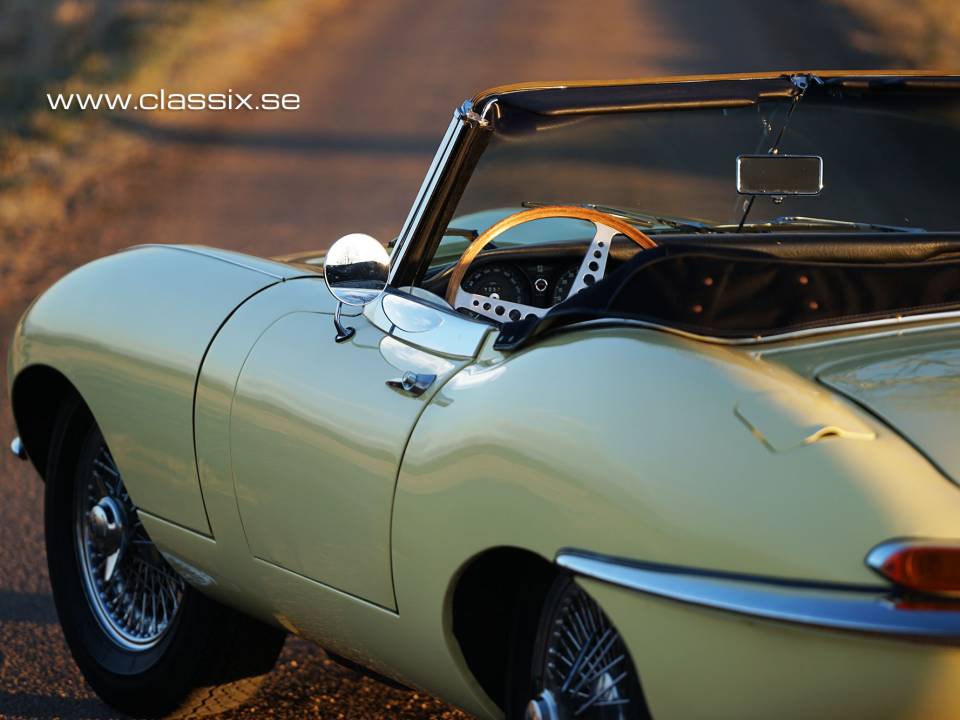 Immagine 12/23 di Jaguar E-Type (1968)