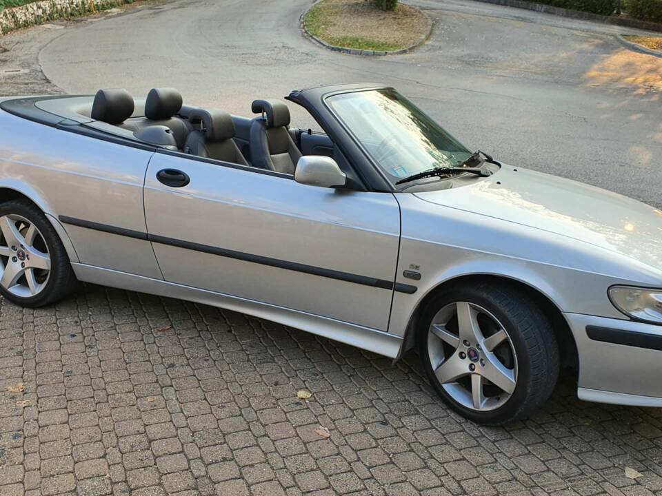 Immagine 3/50 di Saab 9-3 2.0 Turbo (2001)