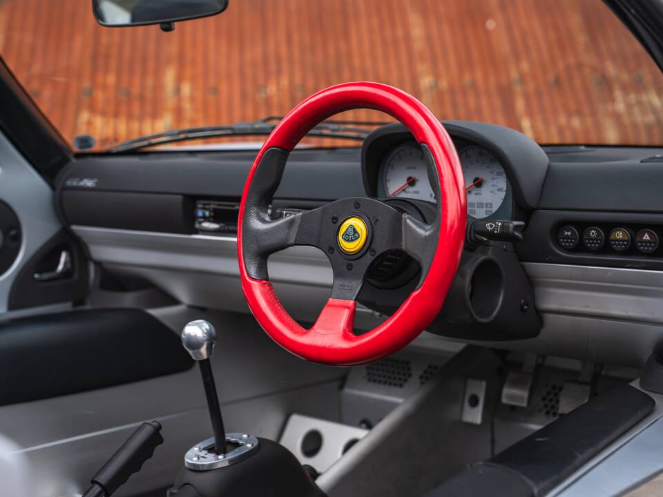 Image 31/37 de Lotus Elise 111 (1998)