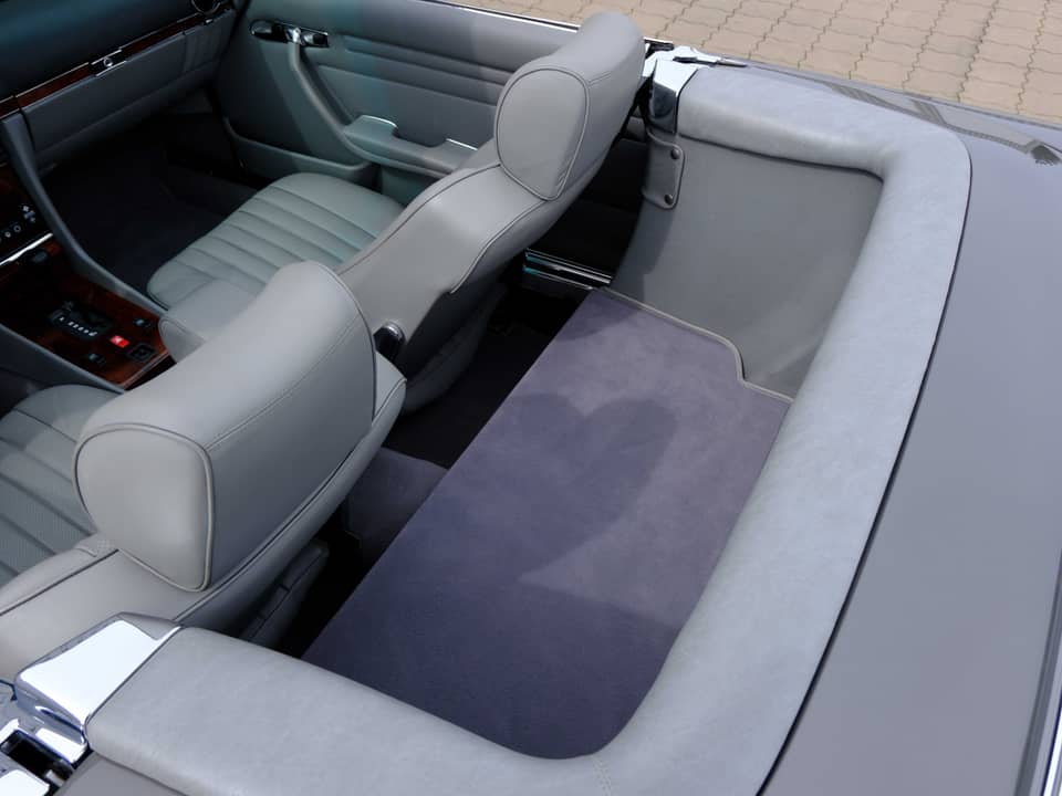 Image 75/96 of Mercedes-Benz 560 SL (1987)