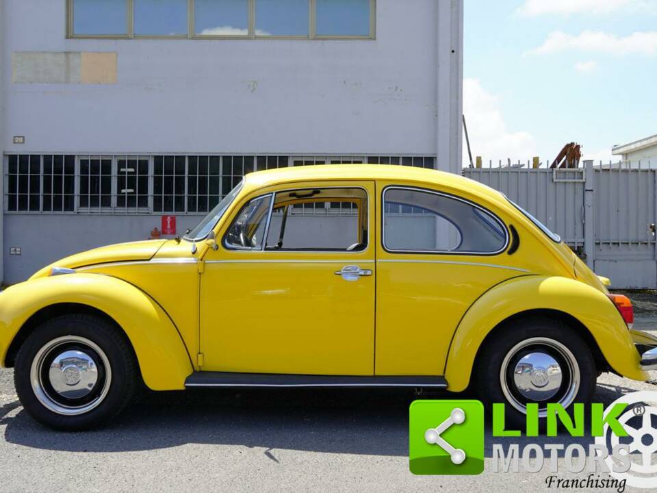 Image 4/10 of Volkswagen Beetle 1200 (1972)