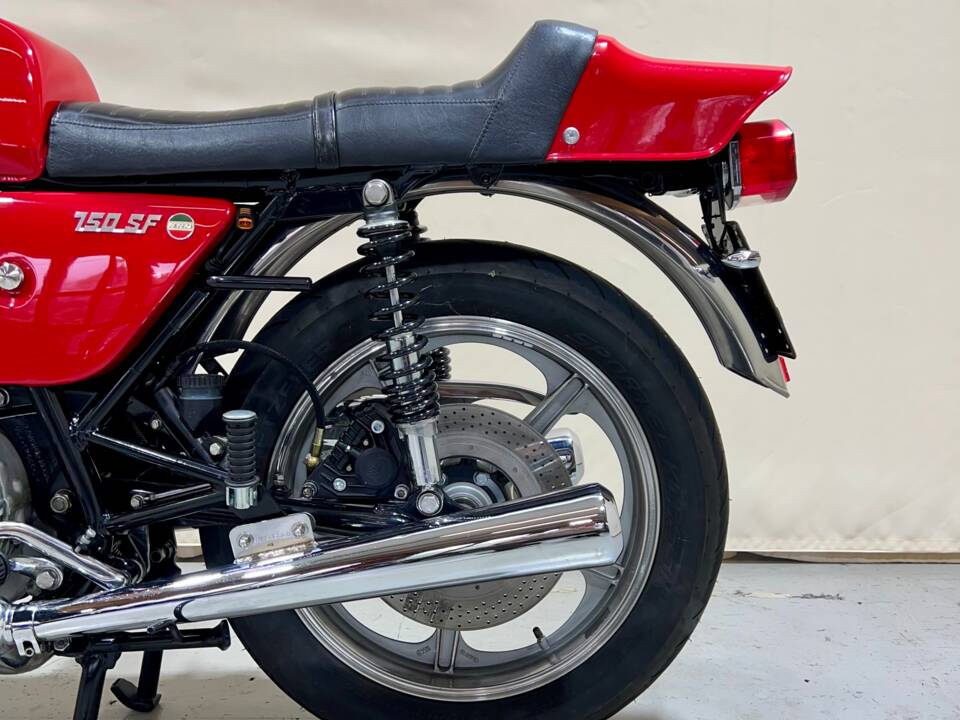 Image 8/16 of Laverda 750 SF 3 (1976)