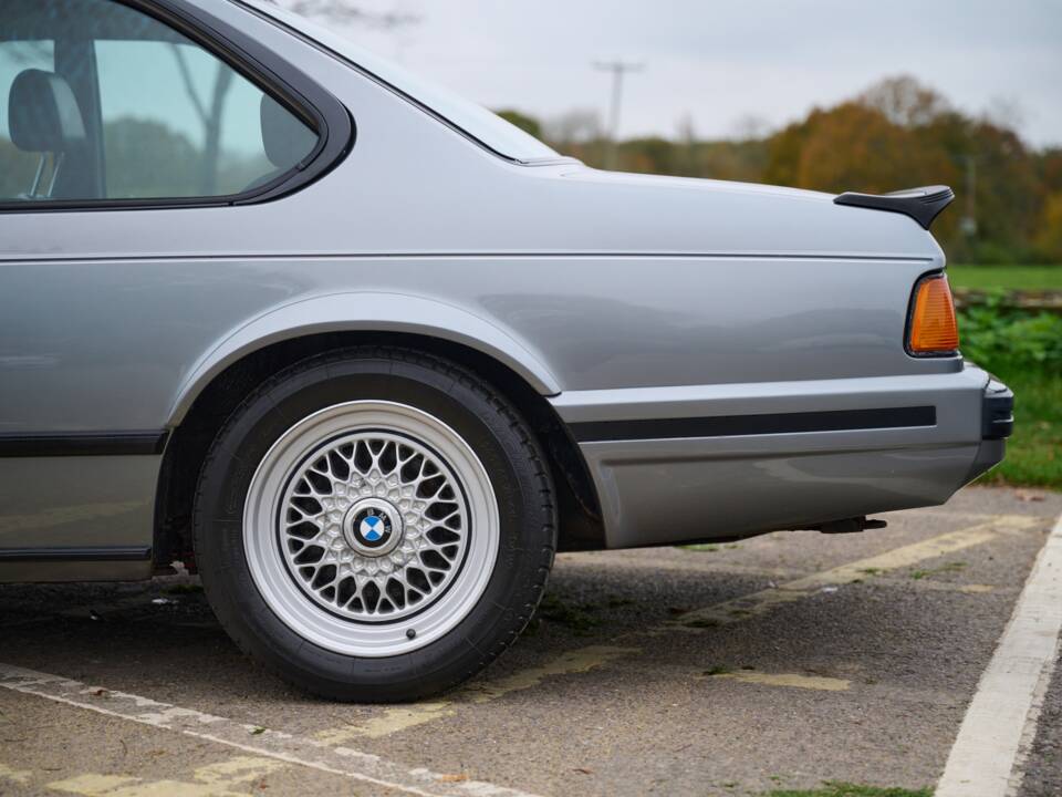 Image 43/50 of BMW M 635 CSi (1989)