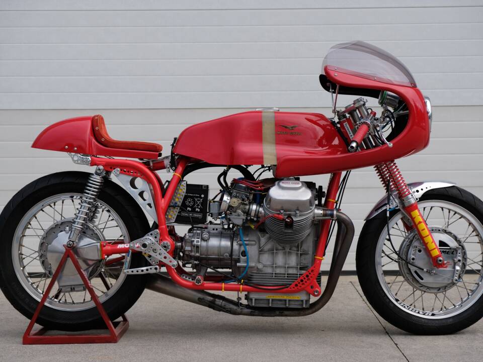 Image 41/44 of Moto Guzzi DUMMY (1972)