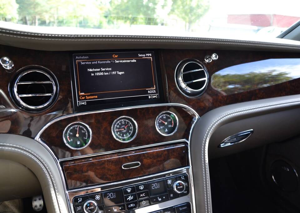 Bild 24/36 von Bentley Mulsanne Speed (2015)