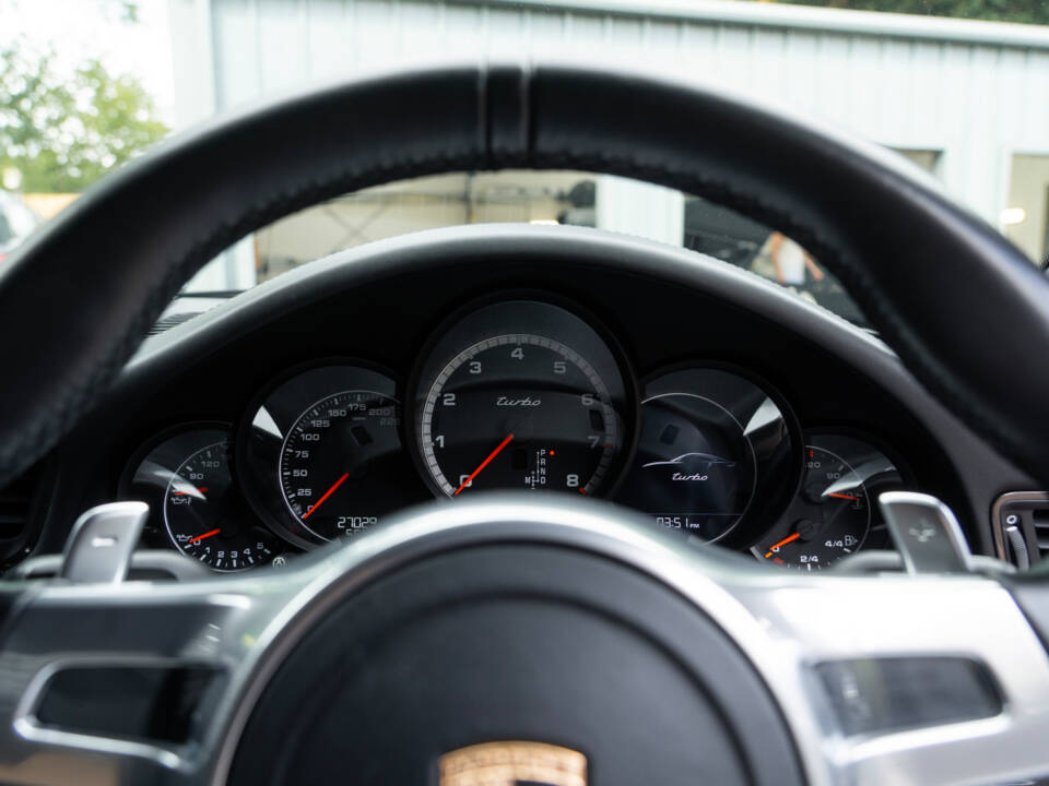 Imagen 34/51 de Porsche 911 Turbo (2014)