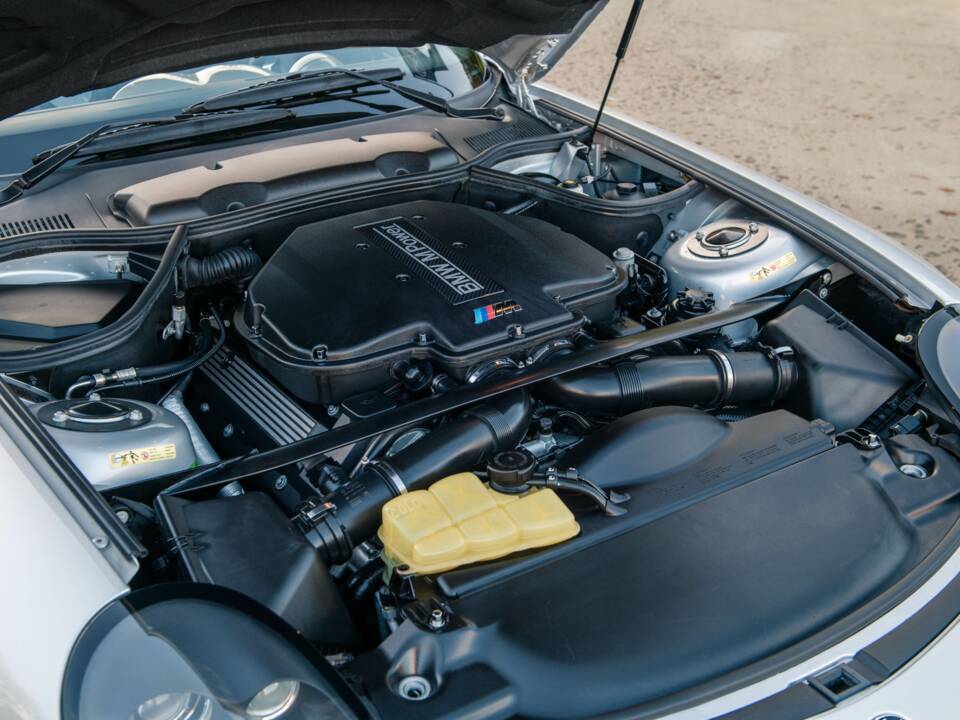 Bild 29/31 von BMW Z8 (2000)