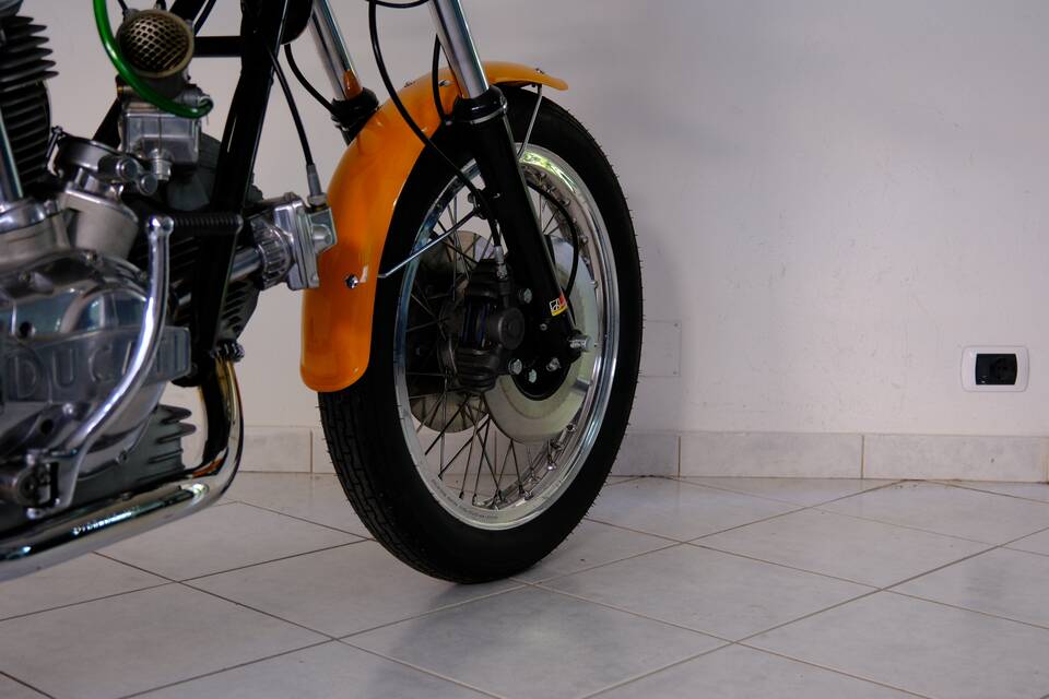 Afbeelding 93/96 van Ducati 750 Sport (1974)