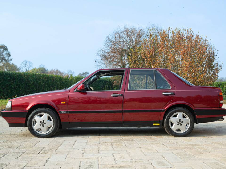 Imagen 4/50 de Lancia Thema 8.32 (1989)