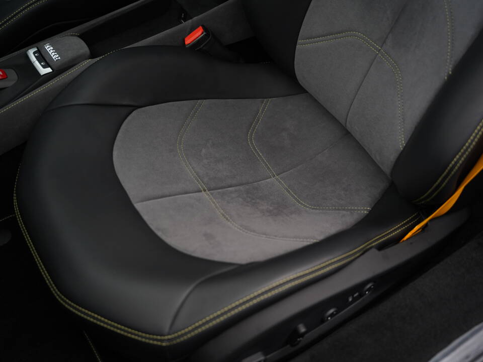 Image 20/50 de Ferrari 488 GTB (2019)