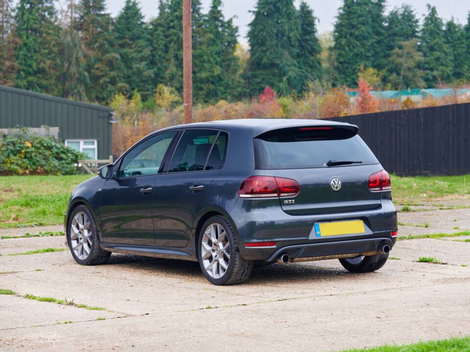 Image 20/50 of Volkswagen Golf VI GTI (2011)