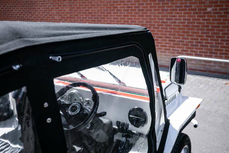 Immagine 34/44 di Mini Moke electric (2021)