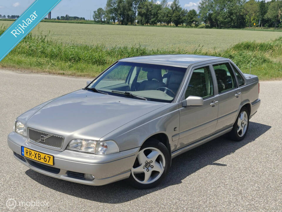 Afbeelding 2/36 van Volvo S 70 2.5 (1997)