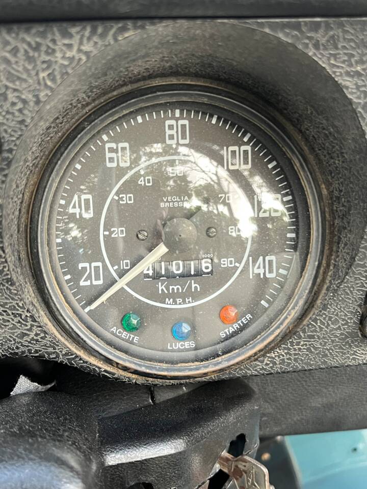 Bild 37/51 von Land Rover 88 (1976)