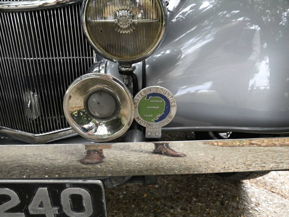 Image 34/50 of Alvis 4.3 Liter Saloon (1940)