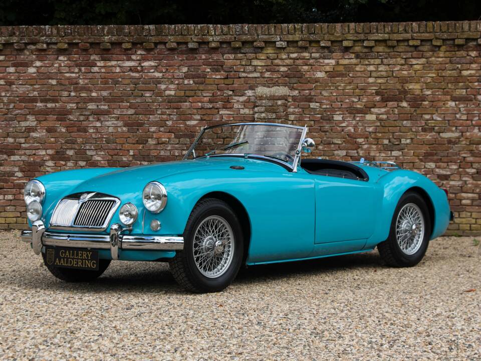 Image 42/50 of MG MGA 1600 (1958)