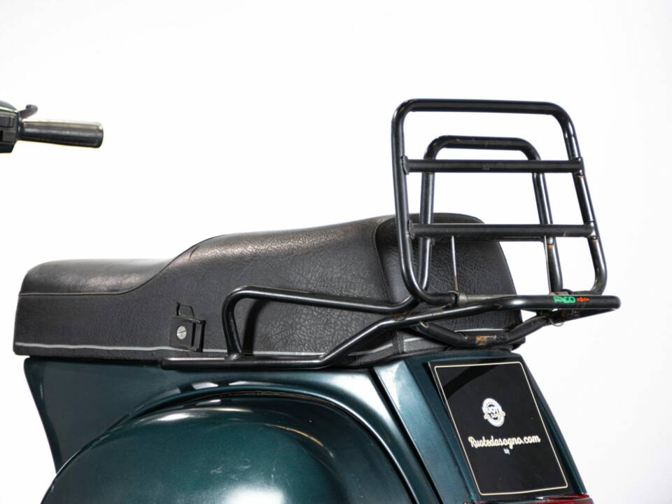 Bild 43/50 von Piaggio Vespa Cosa 150 (1990)