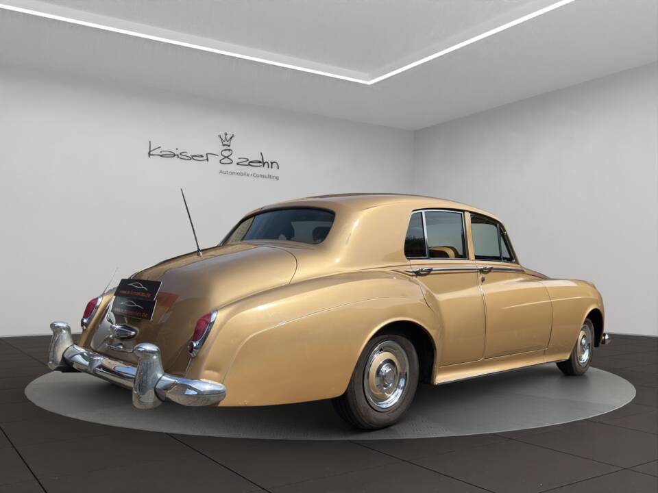Image 8/26 of Rolls-Royce Silver Cloud II (1961)