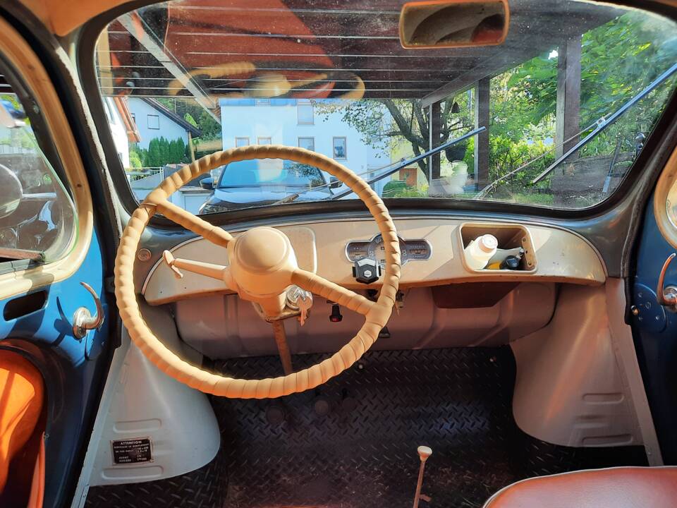 Bild 13/19 von Renault 4 CV (1952)