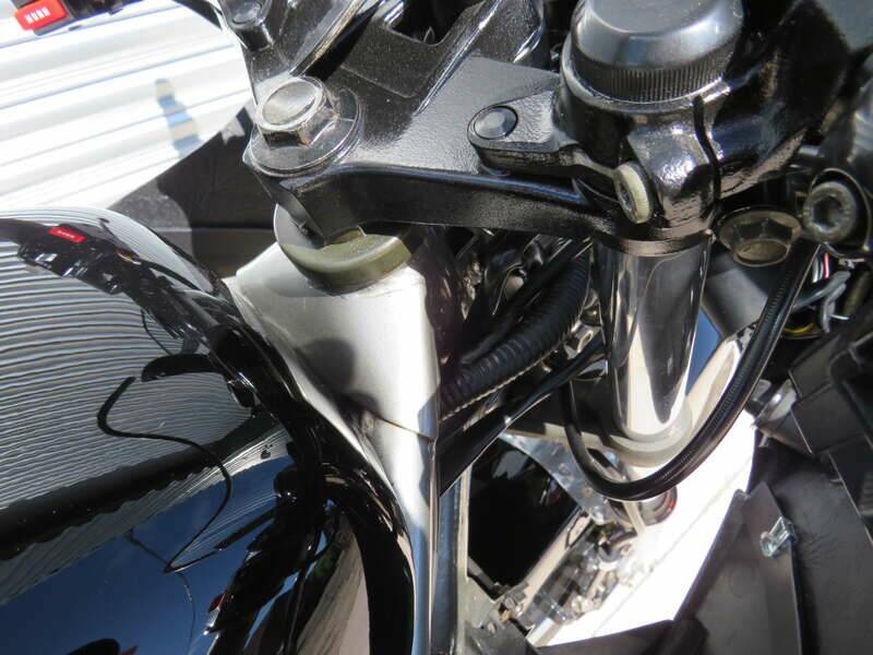 Immagine 13/44 di Yamaha RD 350 LC (1989)