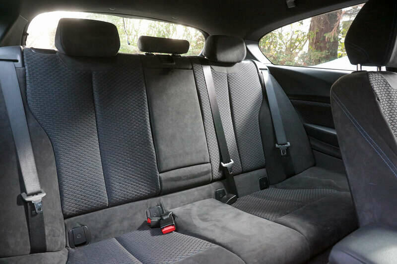 Image 13/27 of BMW M135i (2013)