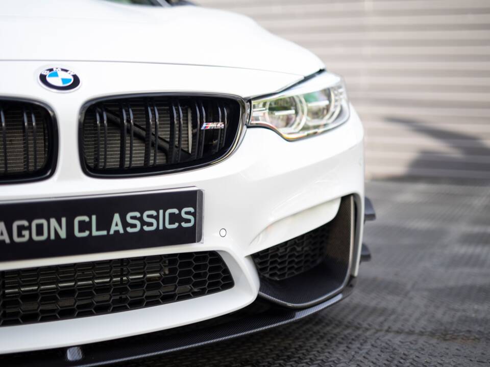 Image 52/67 of BMW M4 GTS "DTM Champion Edition" (2016)