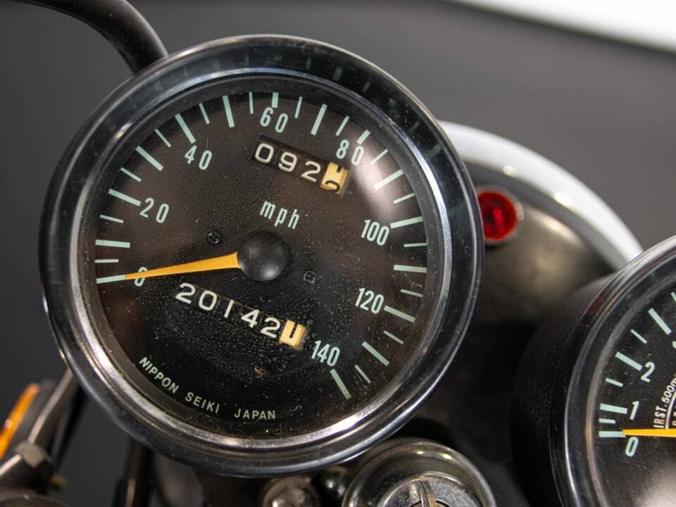 Bild 41/48 von Kawasaki 750 H2 Mach IV (1972)