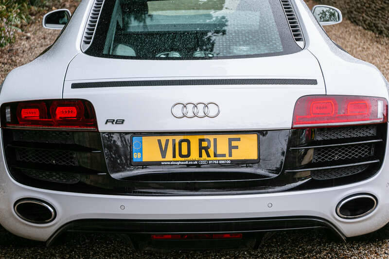 Image 28/38 of Audi R8 V10 (2010)