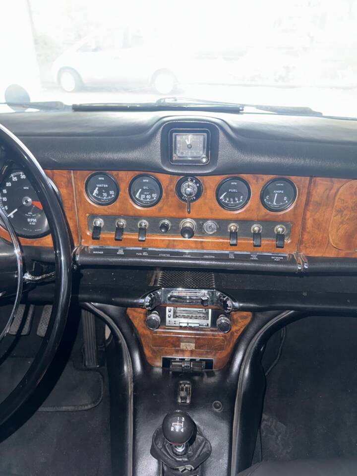 Image 43/51 of Jaguar 420 (1967)