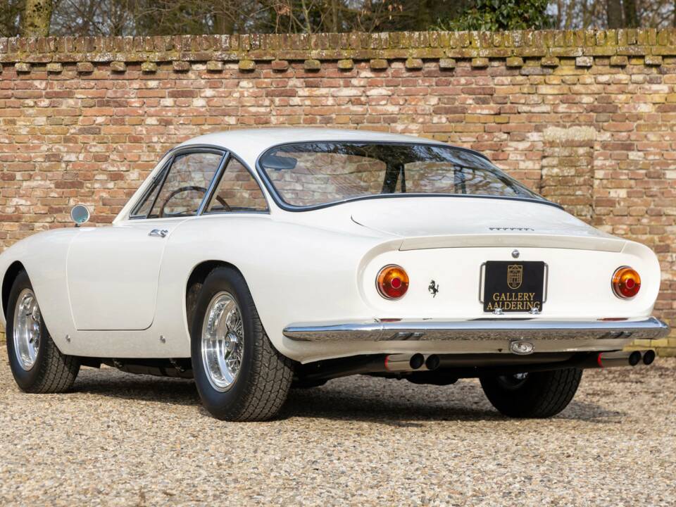 Bild 2/50 von Ferrari 250 GT/L Lusso (1964)