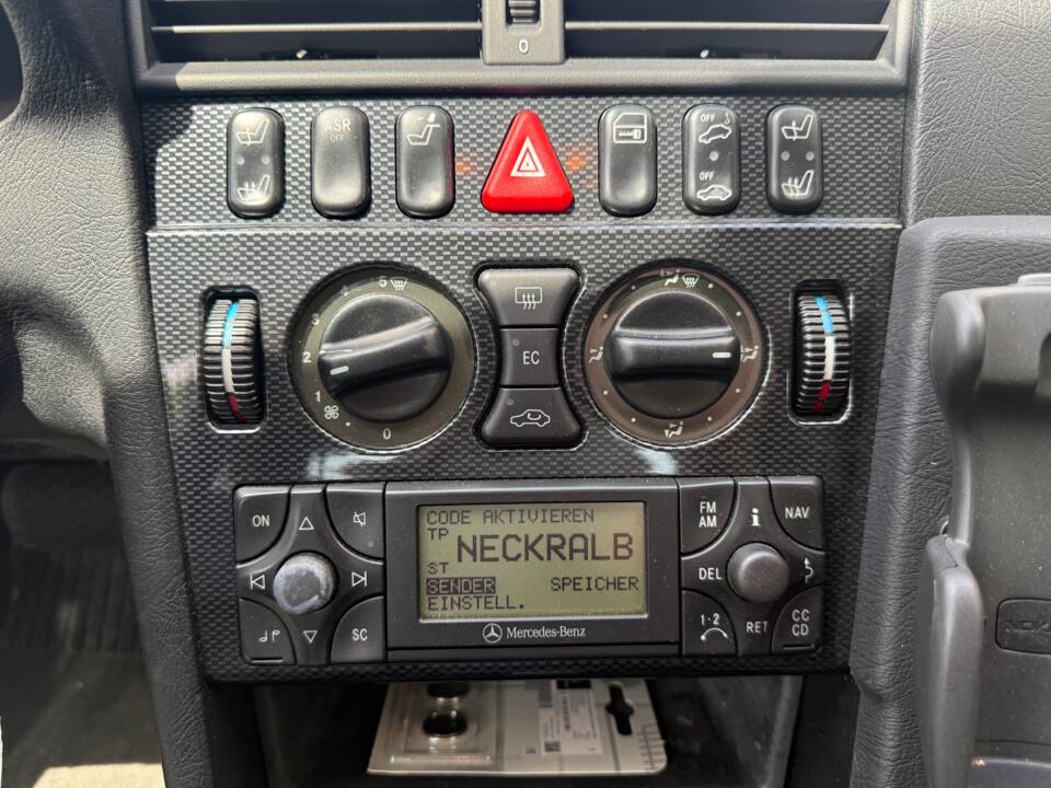Image 14/22 of Mercedes-Benz C 36 AMG (1996)