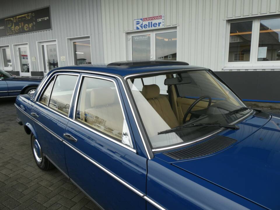 Imagen 19/21 de Mercedes-Benz 200 D (1984)