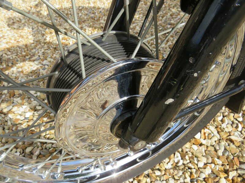 Image 32/40 of Triumph DUMMY (1959)