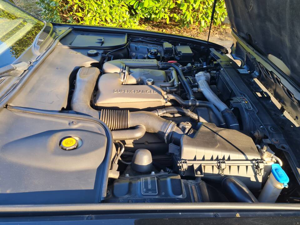 Imagen 16/21 de Jaguar XJR 4.0 (2000)