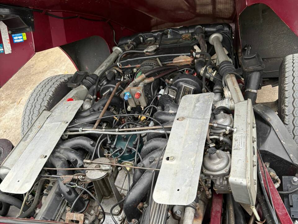 Afbeelding 22/25 van Jaguar E-Type V12 (2+2) (1972)