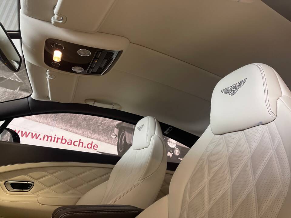 Image 15/20 of Bentley Continental GT V8 (2012)