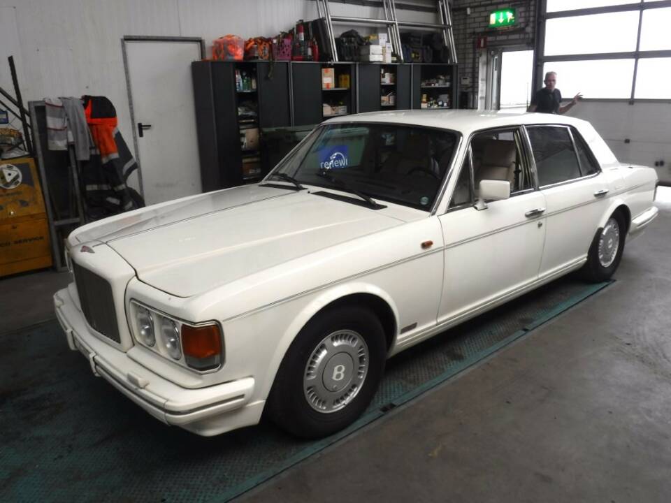 Image 2/50 of Bentley Turbo R (1990)