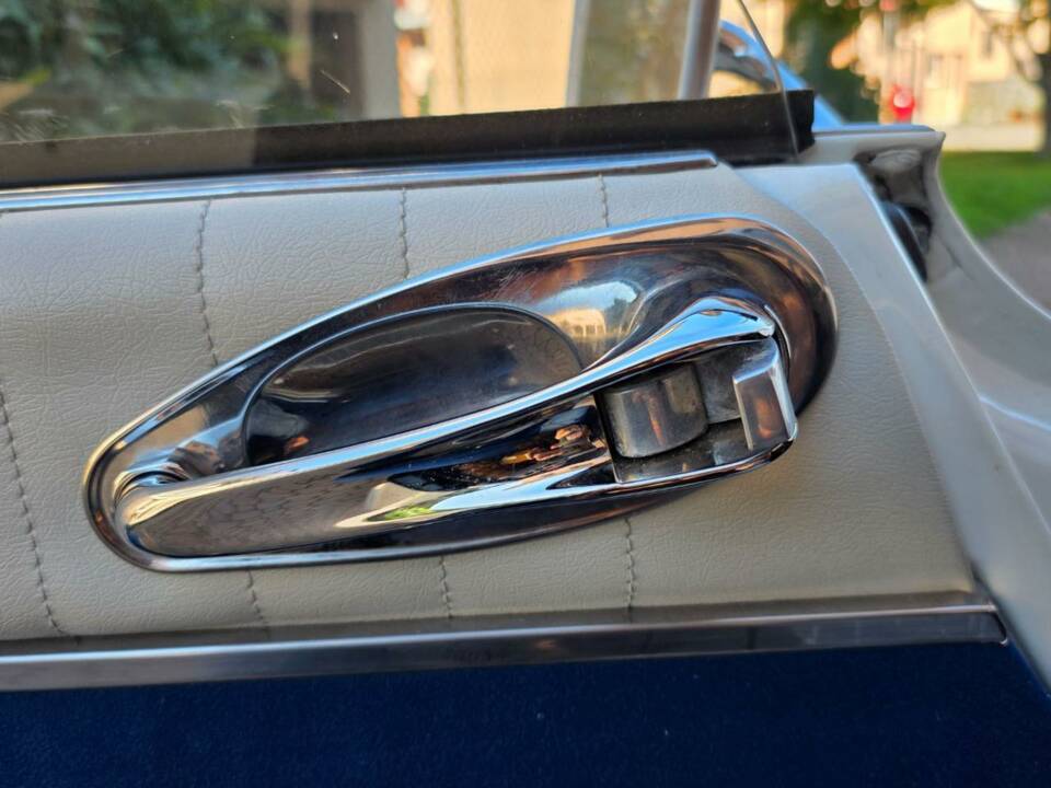 Bild 32/50 von Citroën DS 20 (1971)