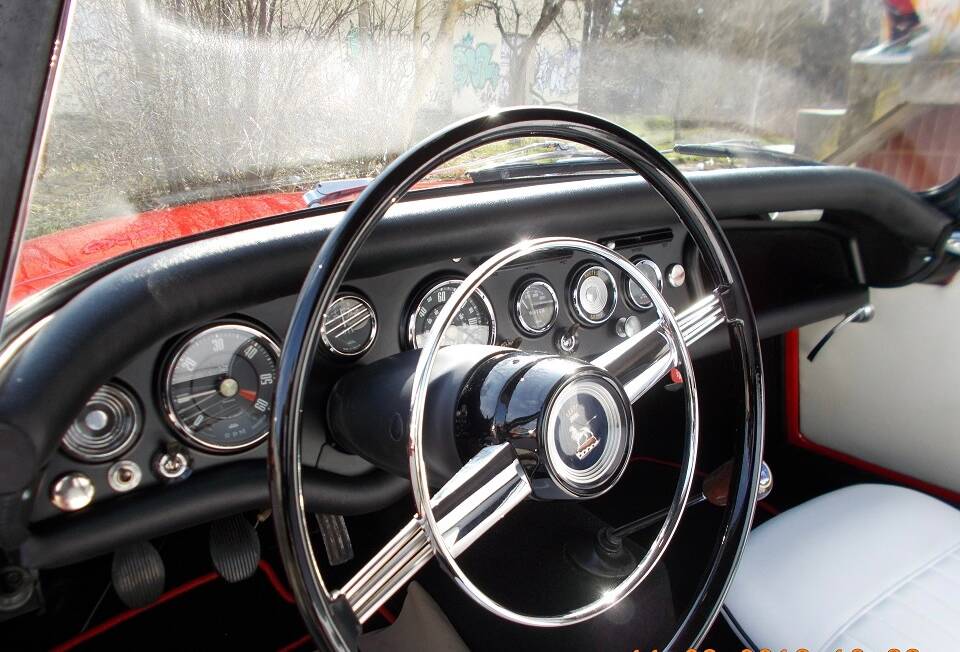 Image 11/11 of Sunbeam Alpine Mk II (1962)