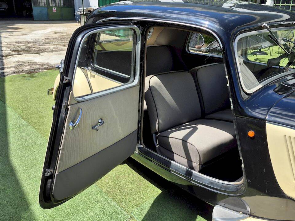 Imagen 40/65 de Citroën Traction Avant 11 BL (1955)