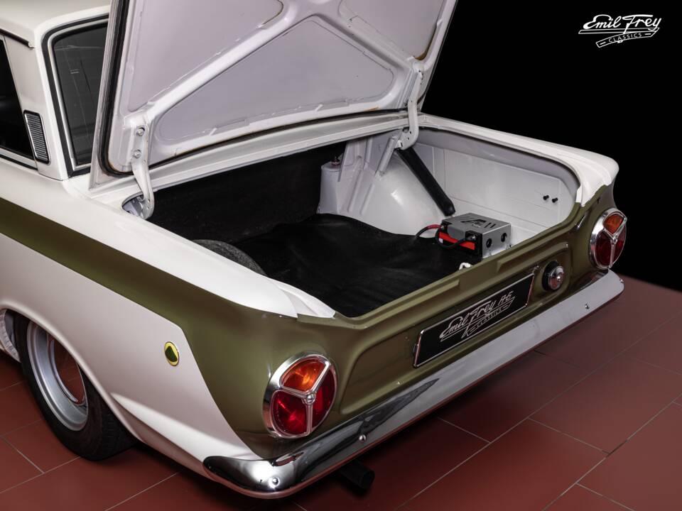 Image 5/8 de Ford Lotus Cortina (1967)