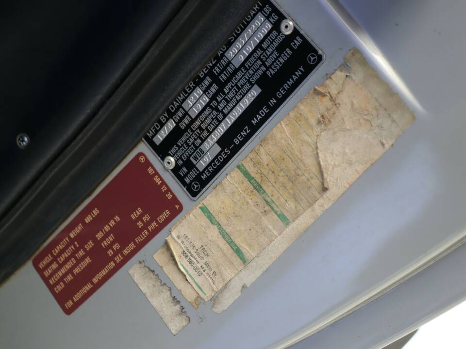 Image 37/50 de Mercedes-Benz 560 SL (1988)